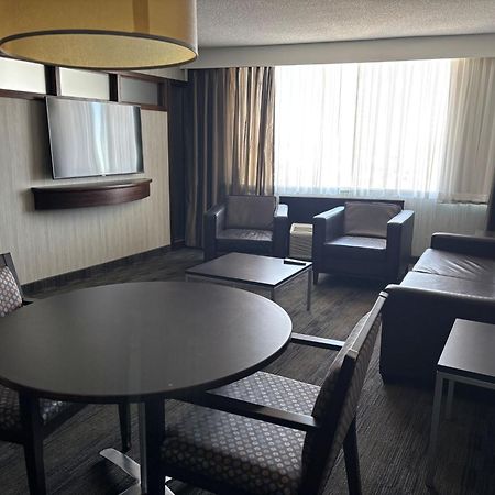 Radisson Hotel Winnipeg Downtown ภายนอก รูปภาพ